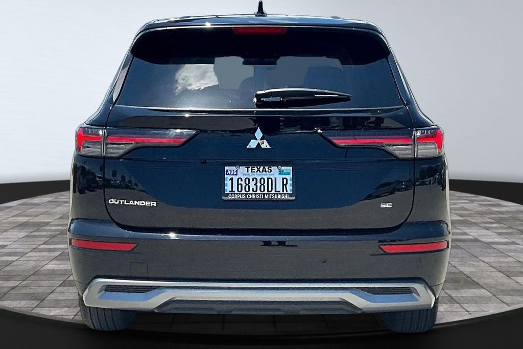 2025 Mitsubishi Outlander SE