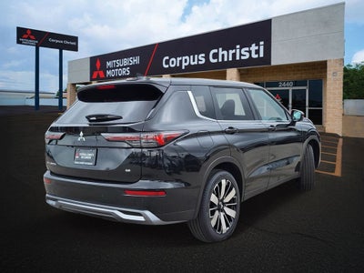 2025 Mitsubishi Outlander SE