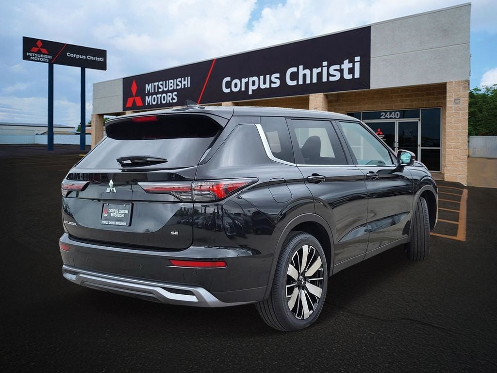 2025 Mitsubishi Outlander SE