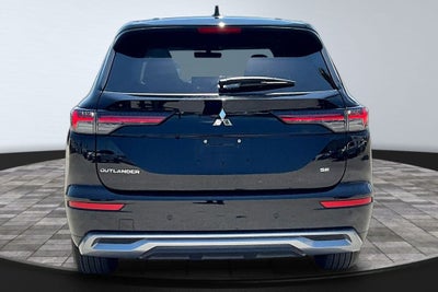 2025 Mitsubishi Outlander SE