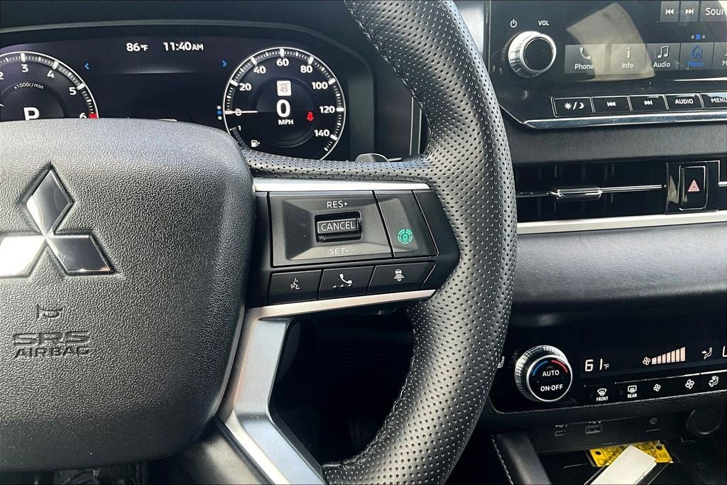 2024 Mitsubishi Outlander SE Black Edition