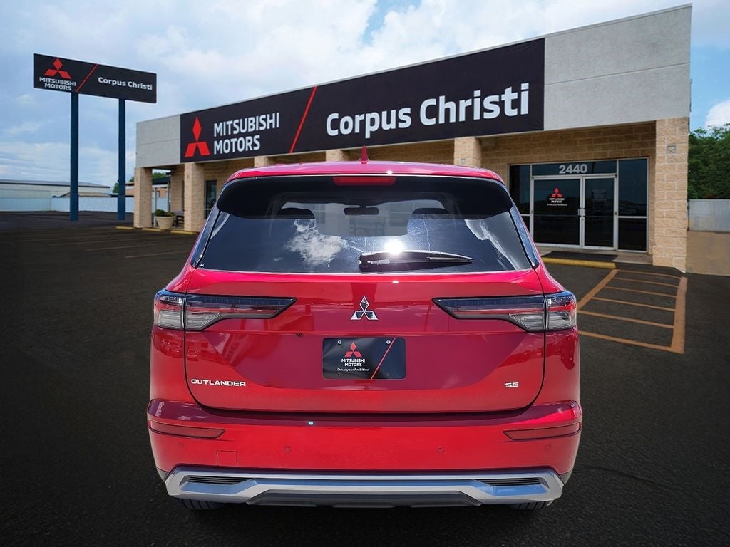 2025 Mitsubishi Outlander SE