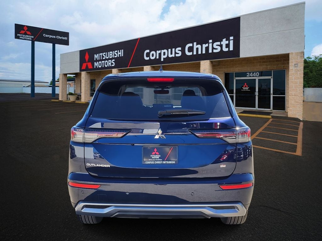 2026 Mitsubishi Outlander SE