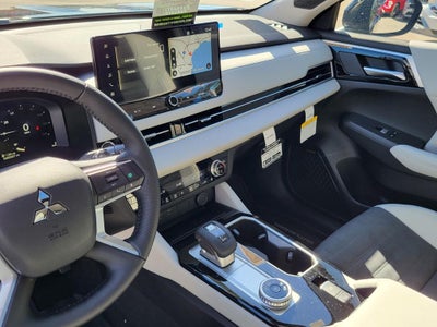 2026 Mitsubishi Outlander SE