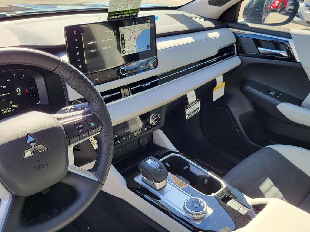 2026 Mitsubishi Outlander SE