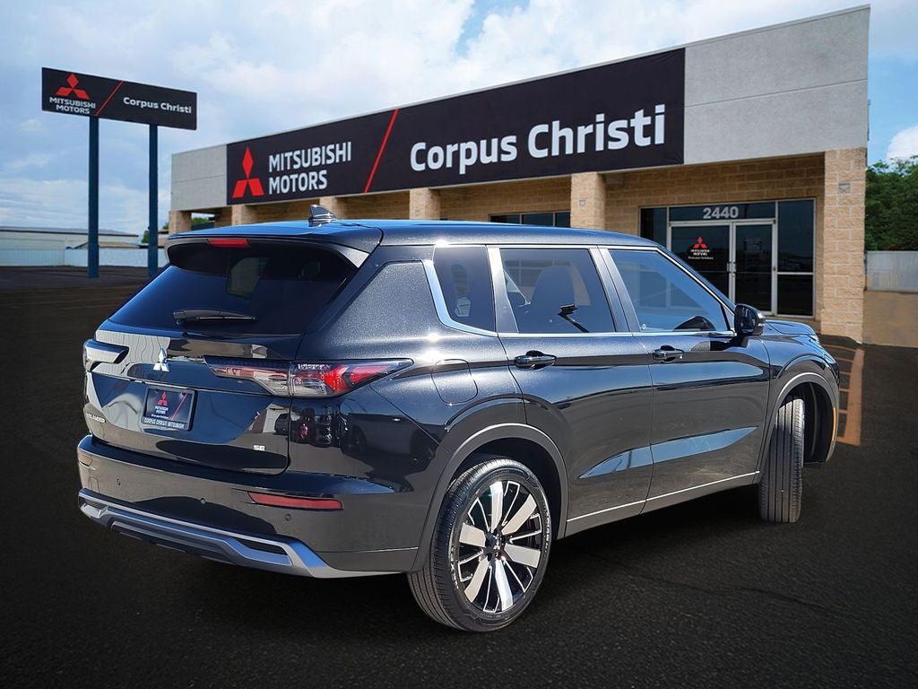 2026 Mitsubishi Outlander SE