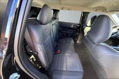 2026 Mitsubishi Outlander SE