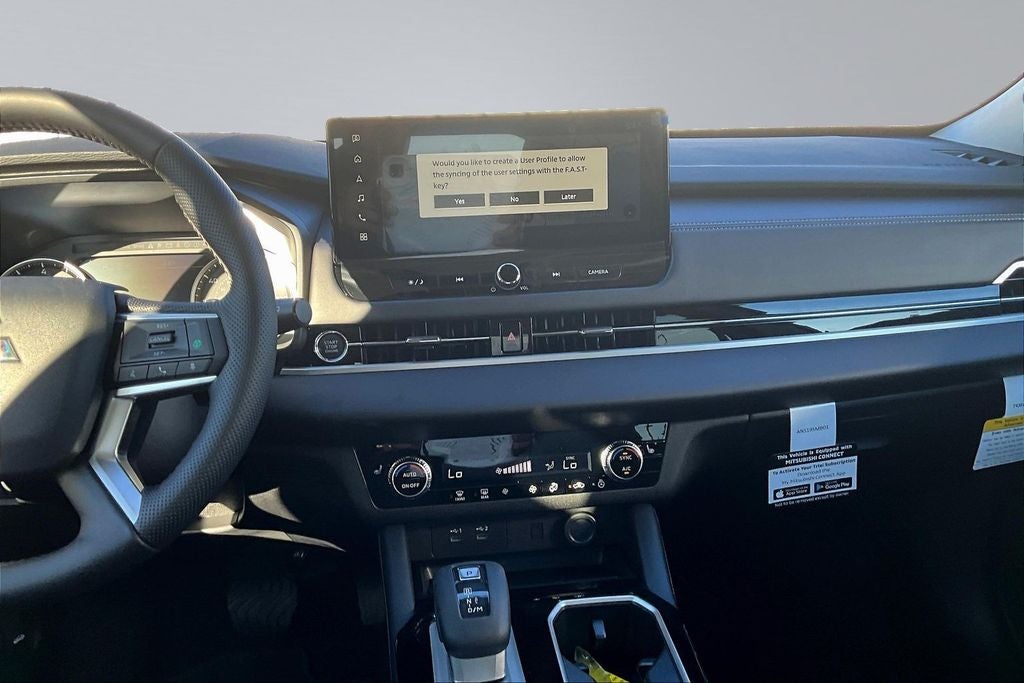 2026 Mitsubishi Outlander SE