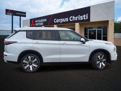 2026 Mitsubishi Outlander SE