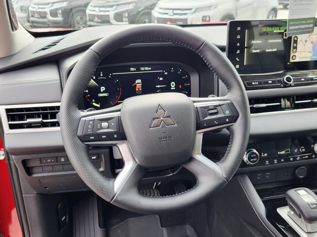 2026 Mitsubishi Outlander SE