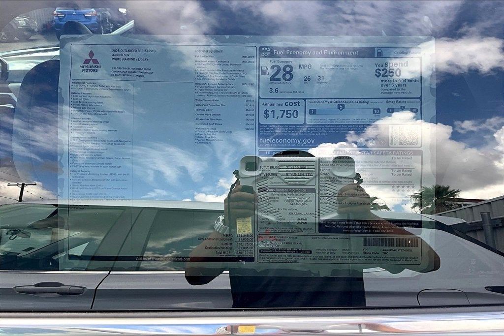 2026 Mitsubishi Outlander SE