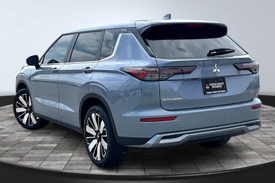 2026 Mitsubishi Outlander SE