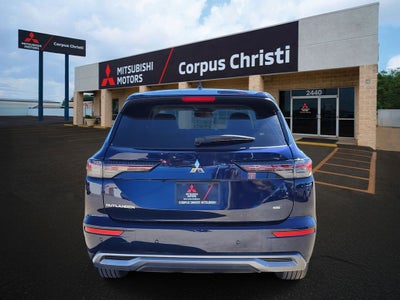 2026 Mitsubishi Outlander SE