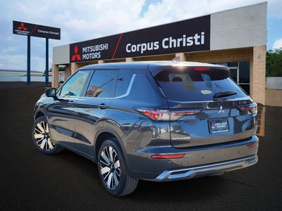 2026 Mitsubishi Outlander SE