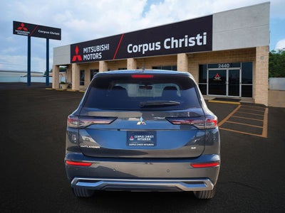 2026 Mitsubishi Outlander SE