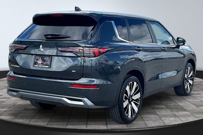 2026 Mitsubishi Outlander SE