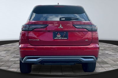 2026 Mitsubishi Outlander SE