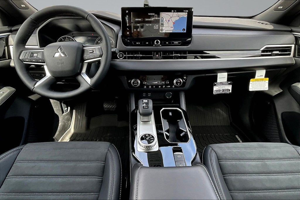 2026 Mitsubishi Outlander LE