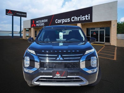 2026 Mitsubishi Outlander SE