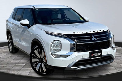 2026 Mitsubishi Outlander SE