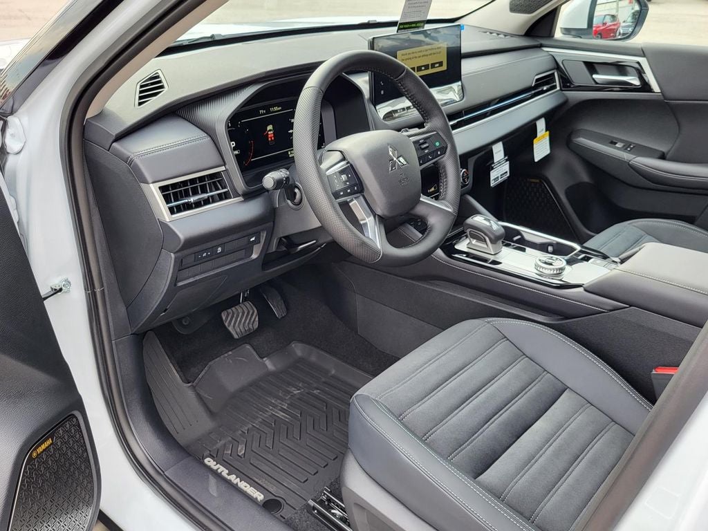 2026 Mitsubishi Outlander SE