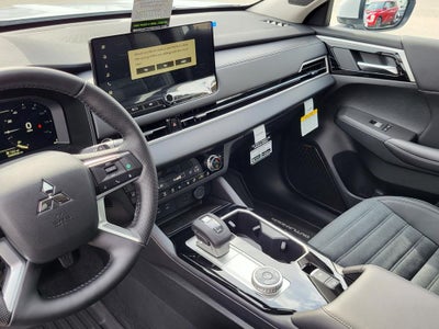 2026 Mitsubishi Outlander SE