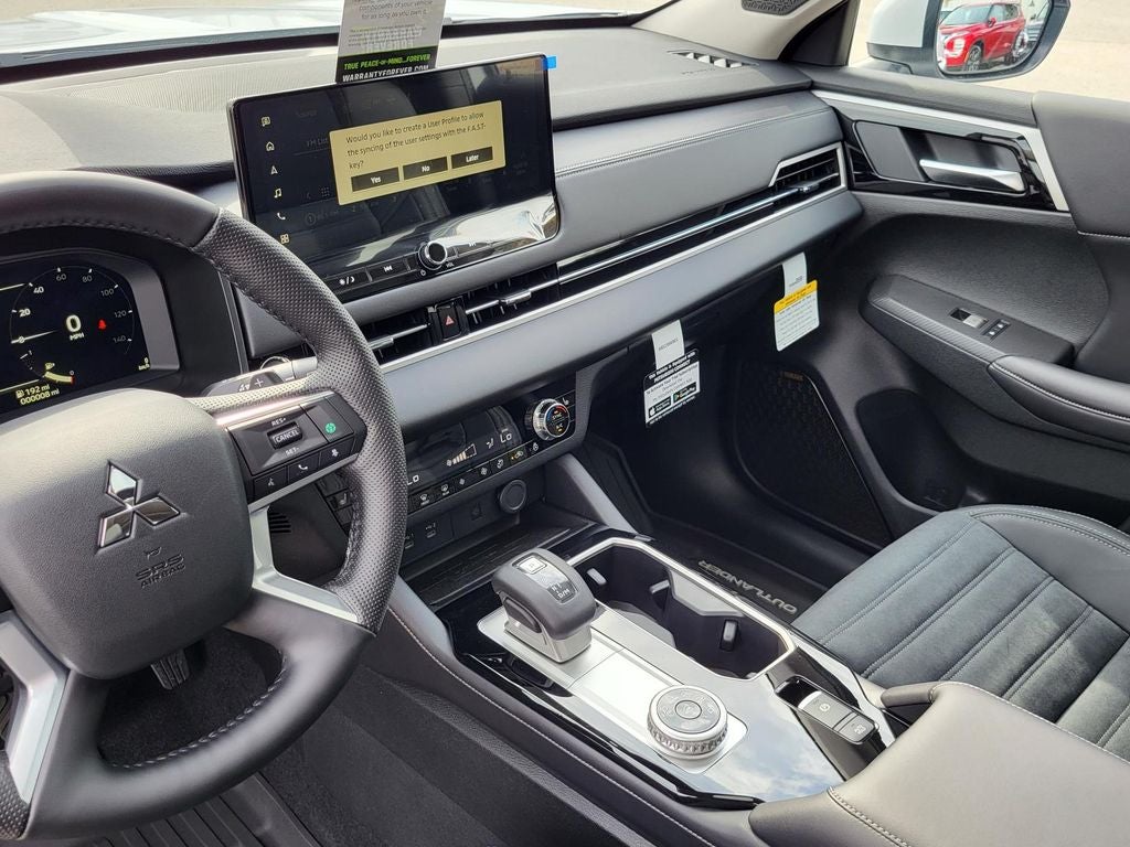 2026 Mitsubishi Outlander SE