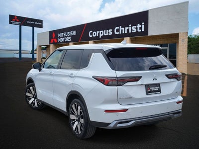 2026 Mitsubishi Outlander SE