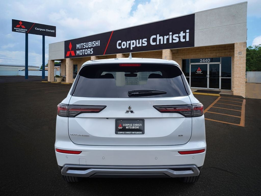 2026 Mitsubishi Outlander SE