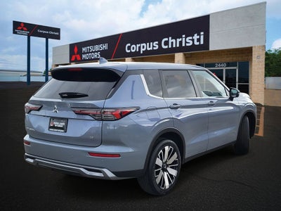 2026 Mitsubishi Outlander SE