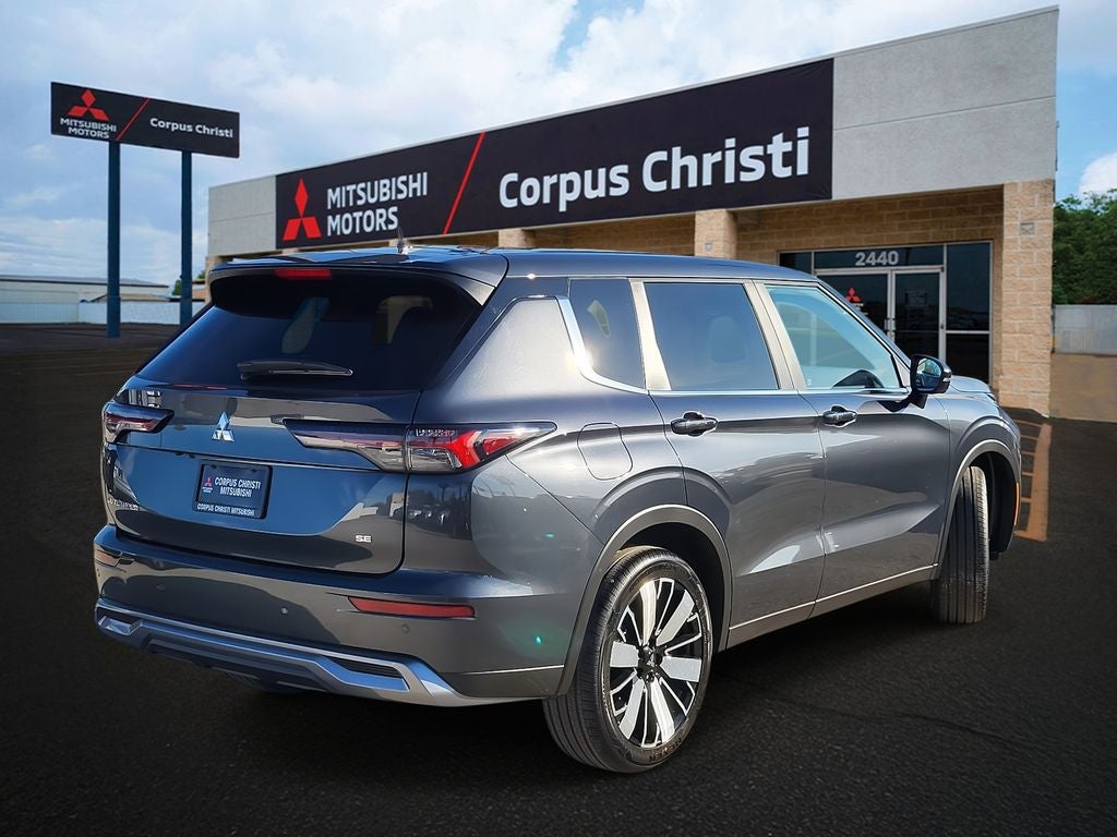 2026 Mitsubishi Outlander SE