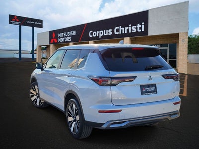 2026 Mitsubishi Outlander SE