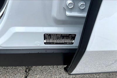 2026 Mitsubishi Outlander SE