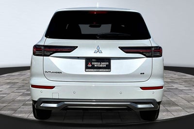 2026 Mitsubishi Outlander SE