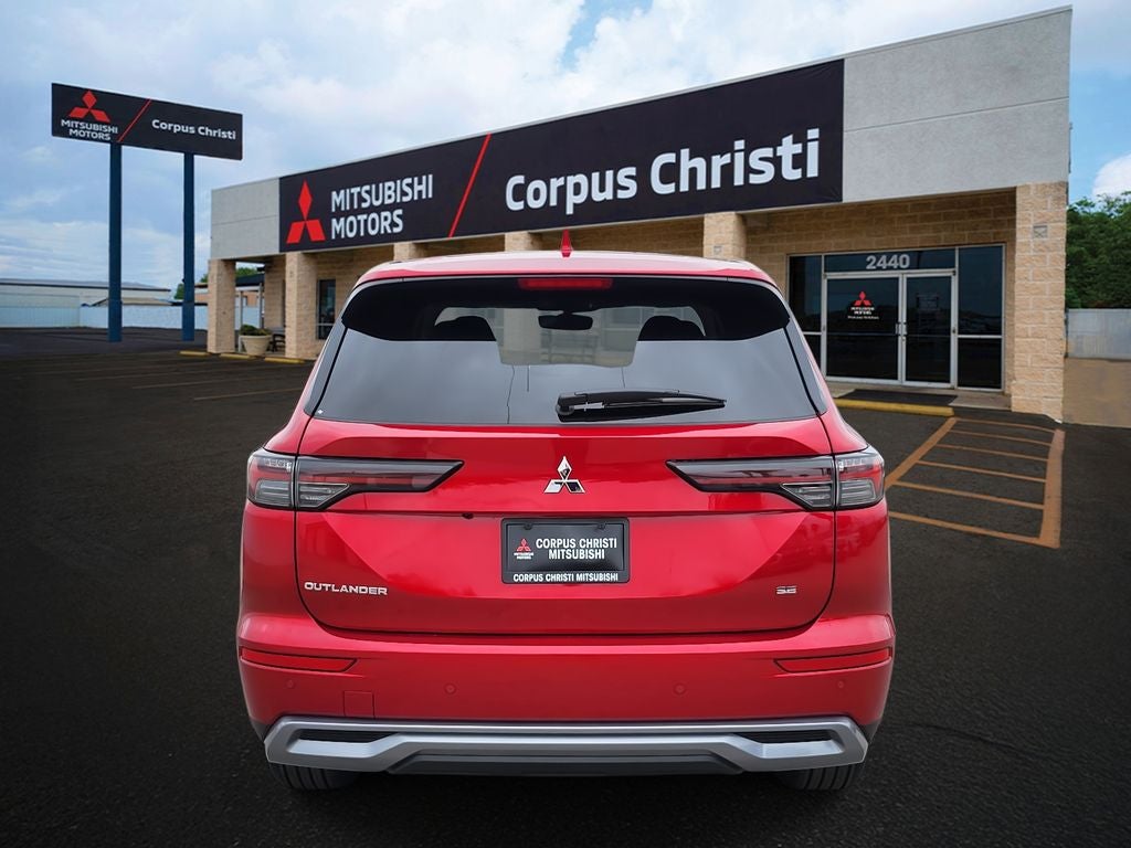 2026 Mitsubishi Outlander SE