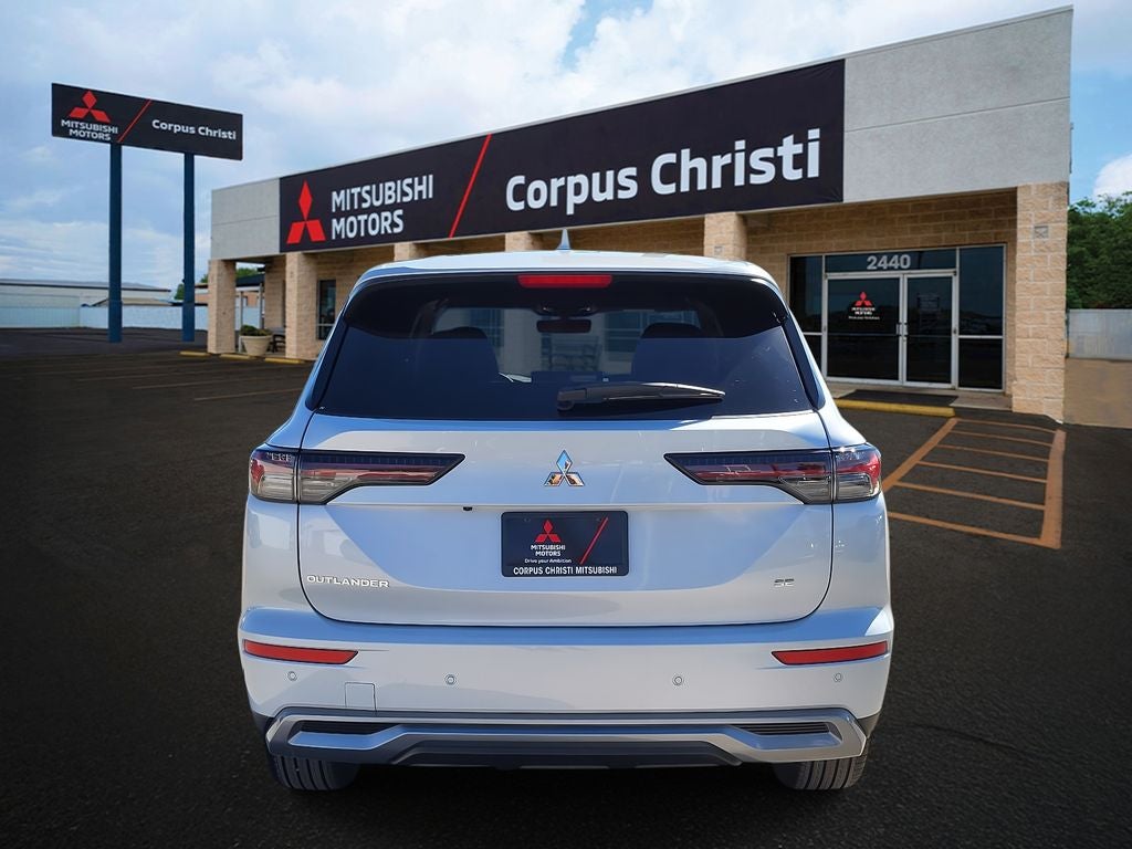 2026 Mitsubishi Outlander SE