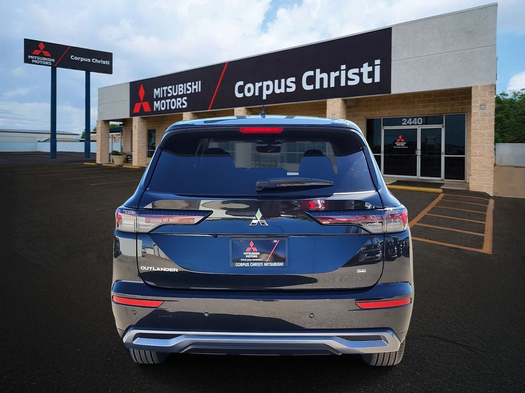 2026 Mitsubishi Outlander SE