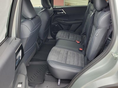 2026 Mitsubishi Outlander SE