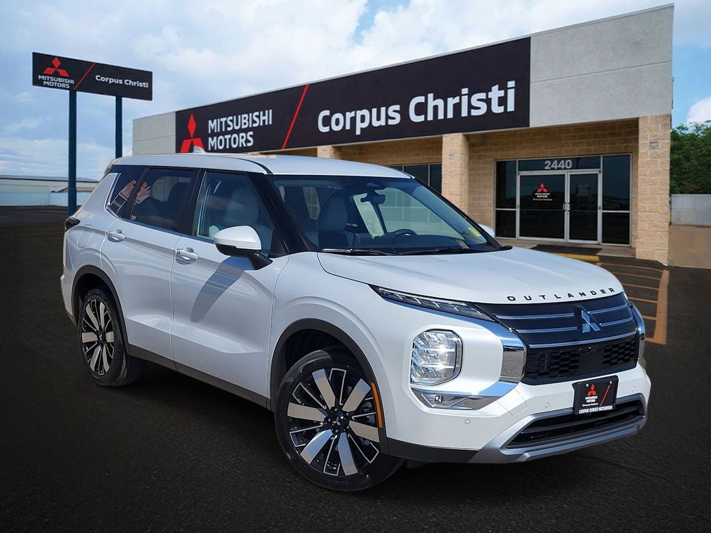 2026 Mitsubishi Outlander SE