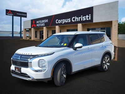 2026 Mitsubishi Outlander SE