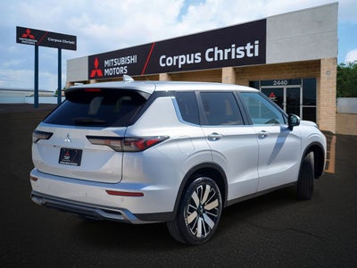 2026 Mitsubishi Outlander SE