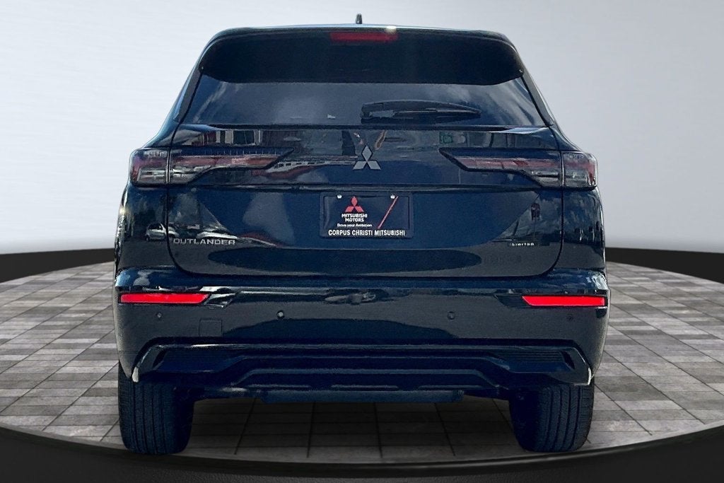 2026 Mitsubishi Outlander LE