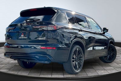 2026 Mitsubishi Outlander LE