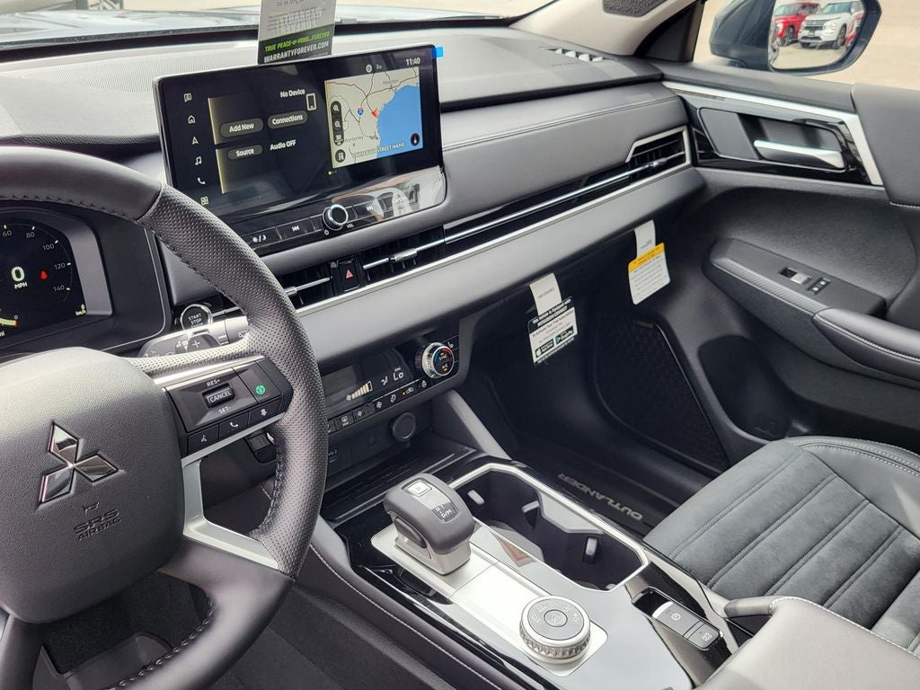 2026 Mitsubishi Outlander SE