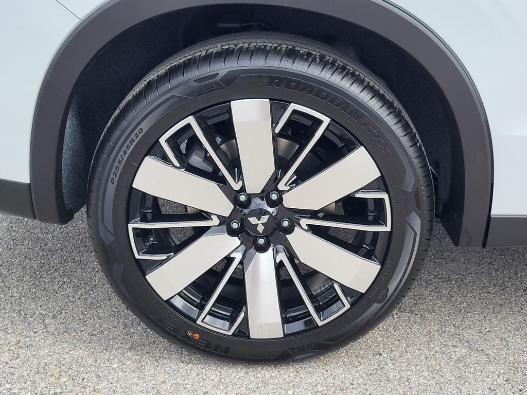 2026 Mitsubishi Outlander SE