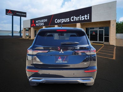 2026 Mitsubishi Outlander SE