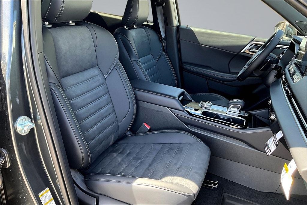 2026 Mitsubishi Outlander LE