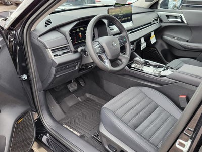 2026 Mitsubishi Outlander SE