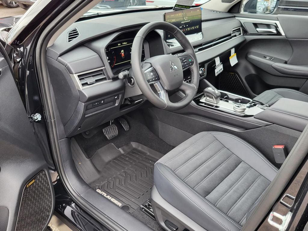 2026 Mitsubishi Outlander SE