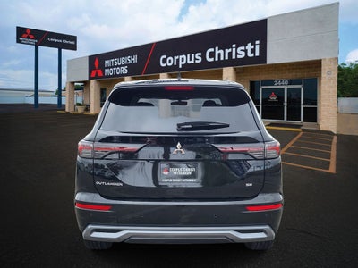 2026 Mitsubishi Outlander SE